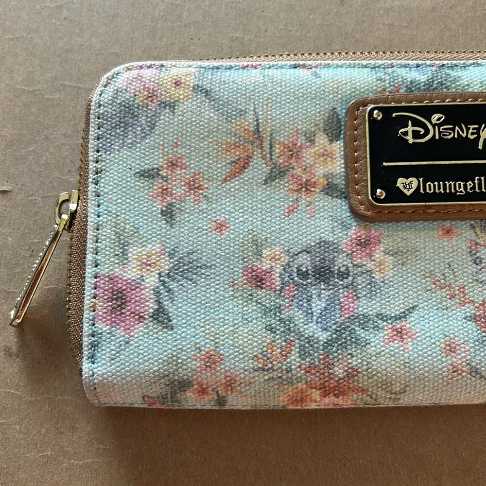 NWOT Disney Stitch Loungefly pastel wallet RARE zip around - Picture 4 of 16
